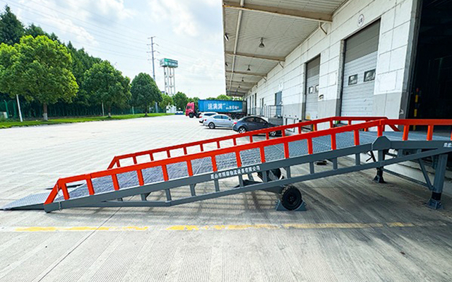 Đoạn đường nối bến t&agrave;u